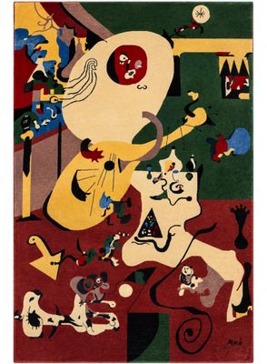 une image représentant un tableau où l'on voit un homme et une femme jouant avec un chien