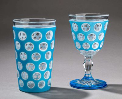 Clichy. Lot comprenant : 1°/ Grand gobelet en cristal overla… - Photo 1