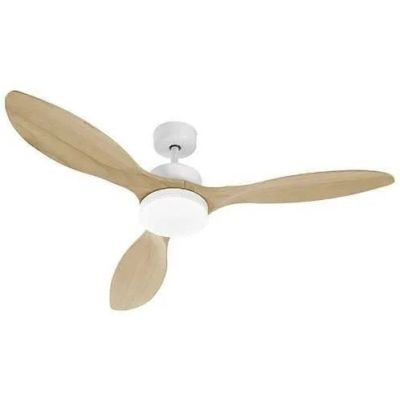 un ventilateur de plafond blanc avec des pales en bois et une lampe blanche