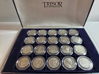 1 coffret Club Français de la Monnaie comprneant 20 médaille…