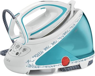 un fer à vapeur bleu et blanc posé sur une surface blanche