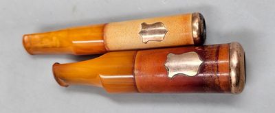 1 / X / Dans un écrin, un fume cigare et un fume cigar…