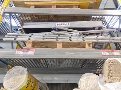 A35 :  Petit échafaudage en aluminium (totem 2) - Photo 1