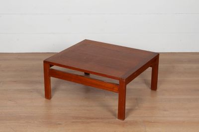 OLE GJERLOV KNUDSEN pour France & SON, Table basse de sectio…