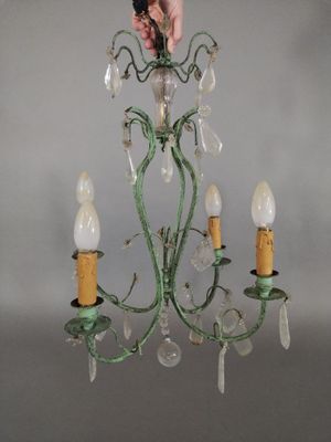 Lustre à pampilles en métal laqué vert, éclairant à quatre b…