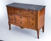 COMMODE (photo 3)