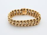 un bracelet en or jaune 18 carats au motif tressé