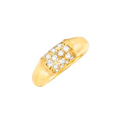 une bague en or jaune 18 carats sertie de diamants