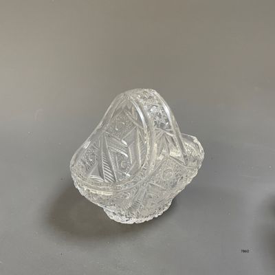 CRISTAL DE BOHEME LOT comprenant un saladier et un petit pan…