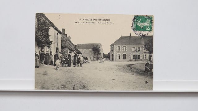 Ladapeyre La Grande Rue. TBE.