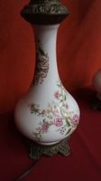 Paire de lampes à pétrole fin XIXe, futs en porcelaine décor… (photo 3)