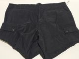 Les shorts sont alignés et prêts à être portés