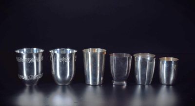 6 TIMBALES en métal argenté dont GALLIA. - Photo 1