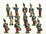 de nombreuses figurines de soldats de tailles et de couleurs variées