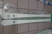 2 Paires de ski "ADN" sans fixation ; +/- L 165 cm