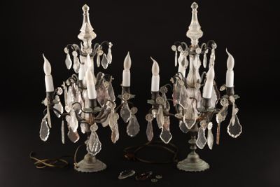 paire de lustres anciens en cristal
