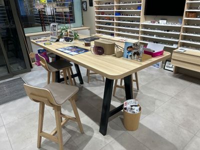 Table et chaises hautes - Photo 1