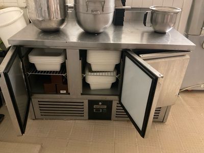 Tour réfrigéré 3 portes inox GGMGASTRO 2023