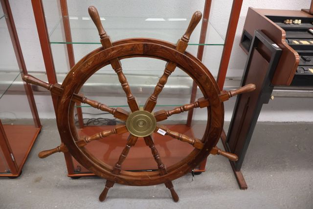 Barre de navigation de bateau en bois et laiton D total : 101