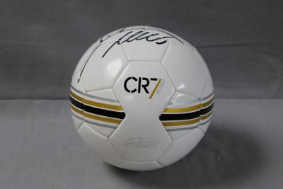 Cristiano RONALDO Ballon de Football promotionnel CR7 Museum…