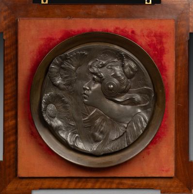 Richard AURILI (1834-c.1914). Profil de femme au tournesols,…