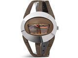 une image d'une montre-bracelet avec un bracelet en cuir marron