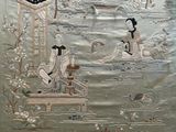une image d'un tableau sur le mur d'un bâtiment