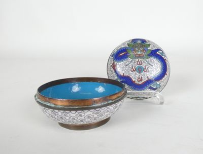 pair of chinese cloise enamel bowls and saucer, 20th century