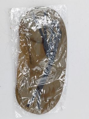 un sac en plastique portant la photo d'une femme