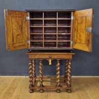 PETIT CABINET de Style du XVIIème Siècle avec remploi d'élem… (photo 2)