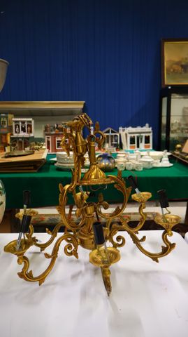 Lustre en bronze à 6 bras de lumière de style Louis XV