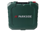 un étui vert sur lequel est inscrit « Parkside »