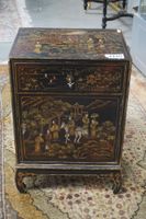 commode traditionnelle chinoise - peinte à la main avec des …