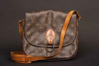 Louis VUITTON Modèle Saint cloud