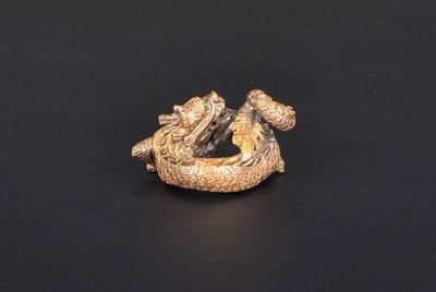 Japon, fin de l'époque Meiji. Netsuke en bois représentant u… - Photo 1