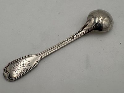Cuillère à moutarde en argent en forme de petite louche, mod…