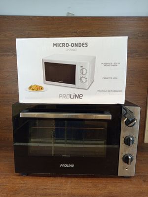 Lot de 2 articles comprenant 1 Four à micro-ondes et 1 Four …