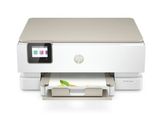 L'imprimante HP Deskjet est allumée et prête à l'emploi.