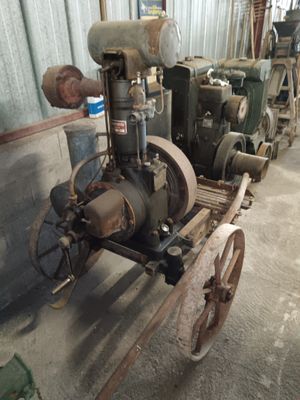a small engine that is sitting in a building