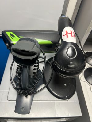 2 Lecteurs de codes barres