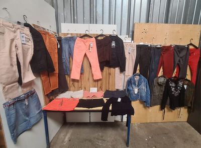 Lot de 17 pices femme ? Taille 38