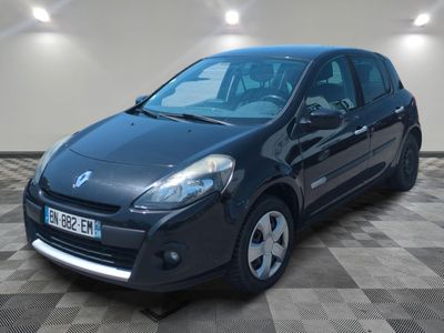 Renault Clio III DCI 90 Eco2 Dynamique TomTom - Voiture d'occasion