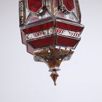 Lanterne marocaine en métal et verre incolore/rouge. (photo 2)