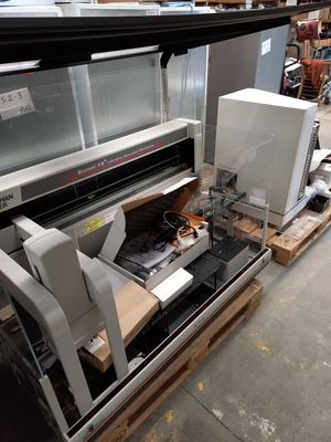 Réparti sur 2 palettes, équipement de laboratoire BECKMAN CO…