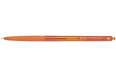 Gros plan sur un stylo sur fond blanc