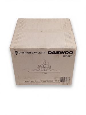 La boîte est vide et prête à être utilisée comme luminaire