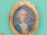 un portrait miniature représentant un homme en uniforme militaire