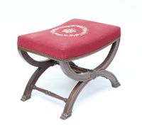 Tabouret curule en bois naturel, mouluré et sculpté - XIXe s… (photo 3)