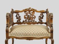 Fauteuil ou petite banquette en bois à décor ajouré et sculp… (photo 2)