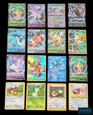 gros plan d'un paquet de cartes pokemon sur une table